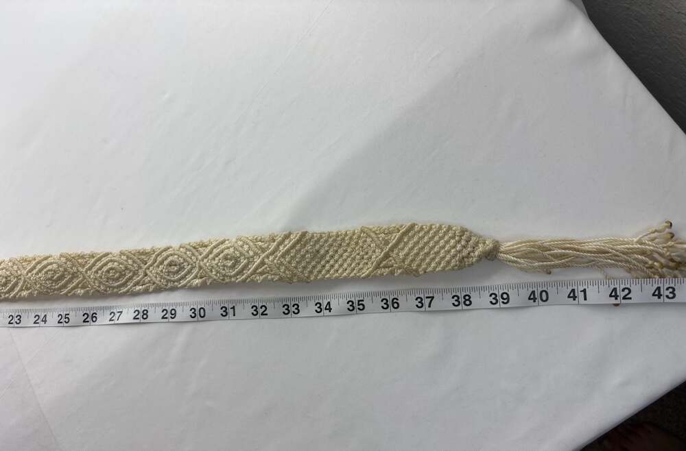 Vintage Cream Macramé Belt with Western Horse Head Buckle 40" - Picture 3 of 4